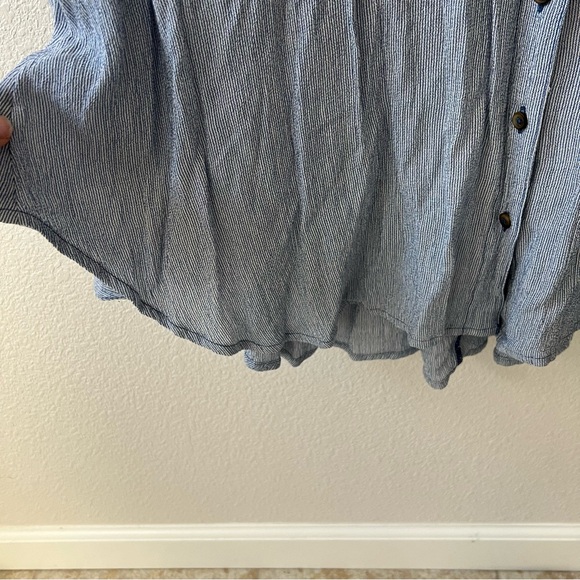 FREE PEOPLE Flowy Button Down Top - Picture 3 of 6